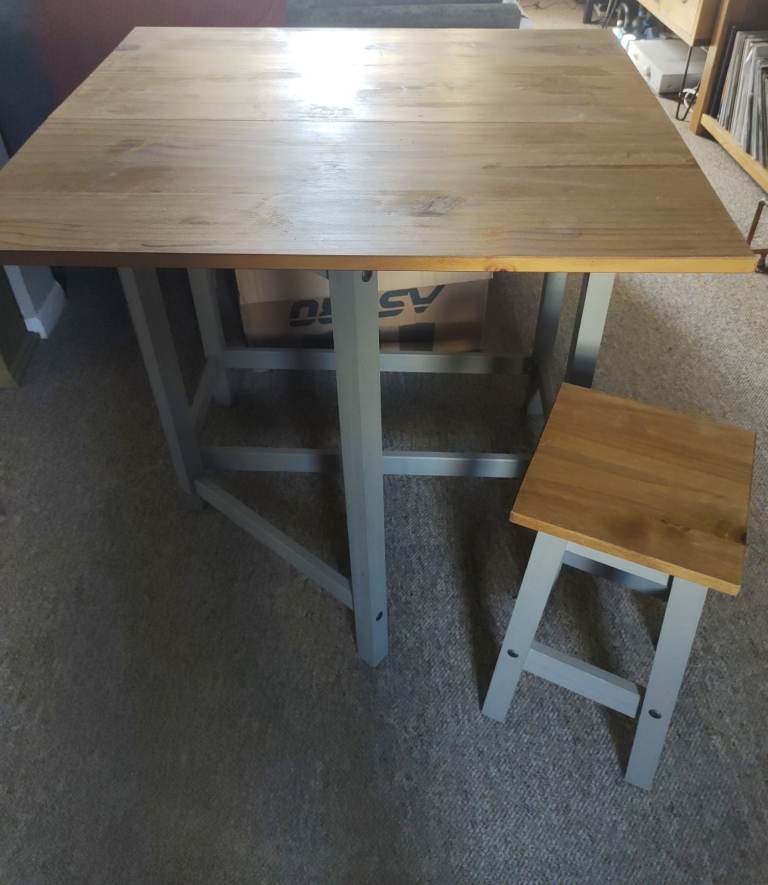Small folding dining table 