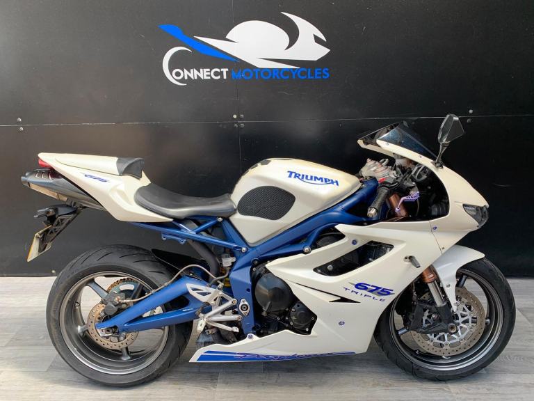 TRIUMPH DAYTONA 675 2009 PROJECT BIKE HPI CLEAR