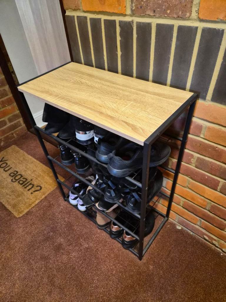Shoe rack / cabinet 