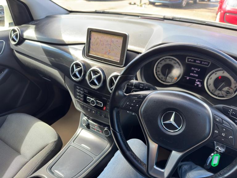 2025 Mercedes-Benz MISC 1.6 B180 BLUEFFICIENCY MPV PETROL Automatic