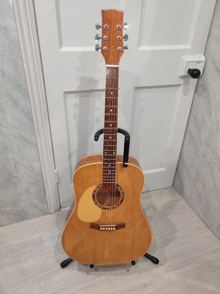 Left Handed acoustic guitar