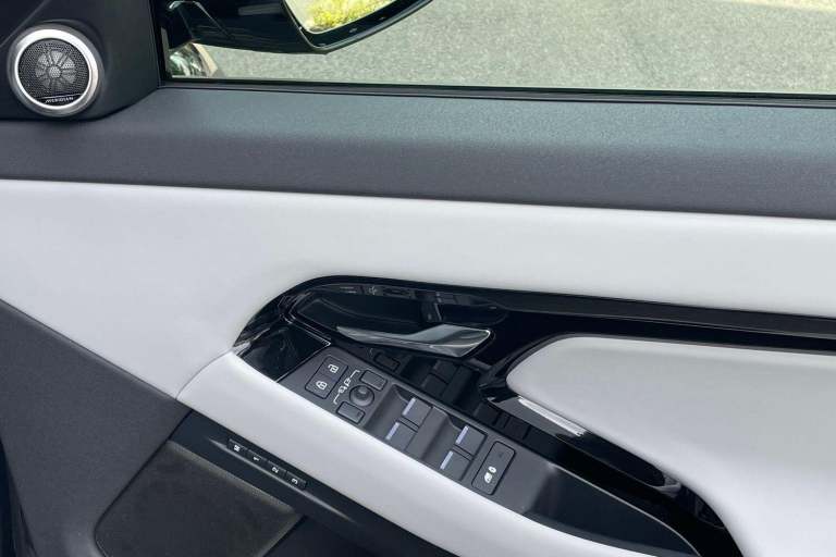 2025 Land Rover Range Rover Evoque 2.0 D200 Edition 5dr Auto ESTATE DIESEL Automatic