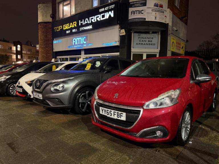 2015 Peugeot 208 1.2 PureTech Allure Euro 6 5dr HATCHBACK Petrol Manual