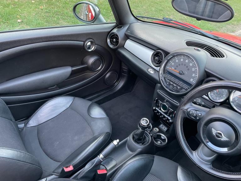 2015 MINI Convertible 1.6 Cooper 2dr CONVERTIBLE Petrol Manual