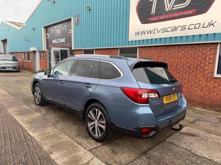  Subaru Outback 2.5i SE Premium Lineartronic 4WD Euro 6 (s/s) 5dr Petrol Automatic