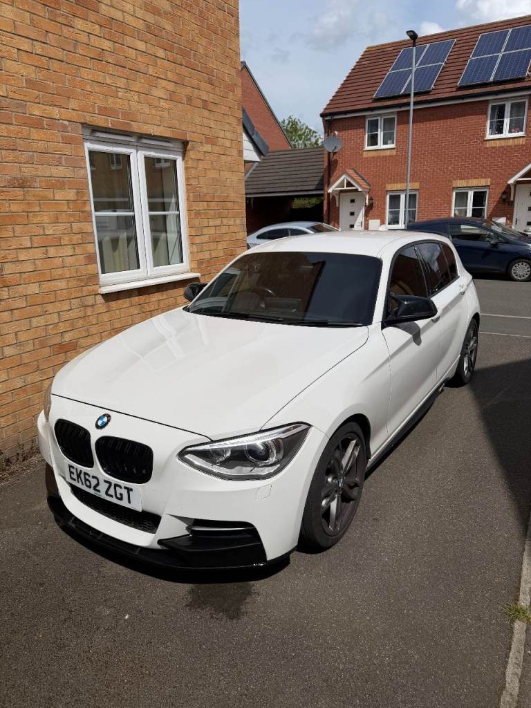 BMW, 1 SERIES, Hatchback, 2012, Semi-Auto, 2979 (cc), 5 doors