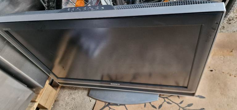 SONY 32inch LCD TV