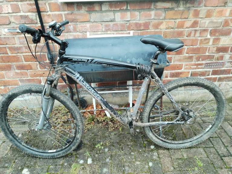 Specialized Mountain Bike Hardrock Sport 17” Frame Medium 26” Wheel Collect Only