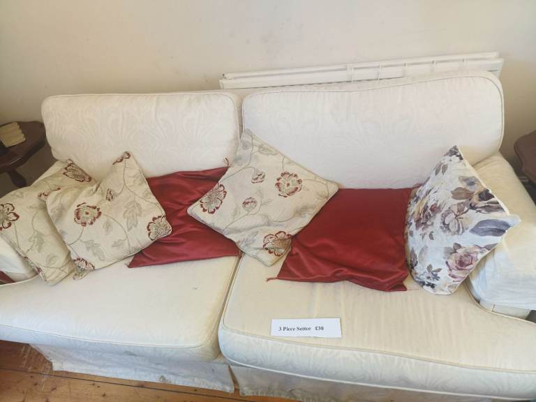 FURNITURE FOR SALE DUE TO HOUSE MOVE!!