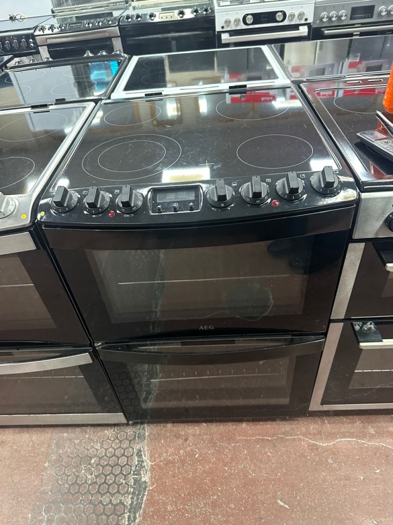 60CM BLACK AEG ELECTRIC COOKER