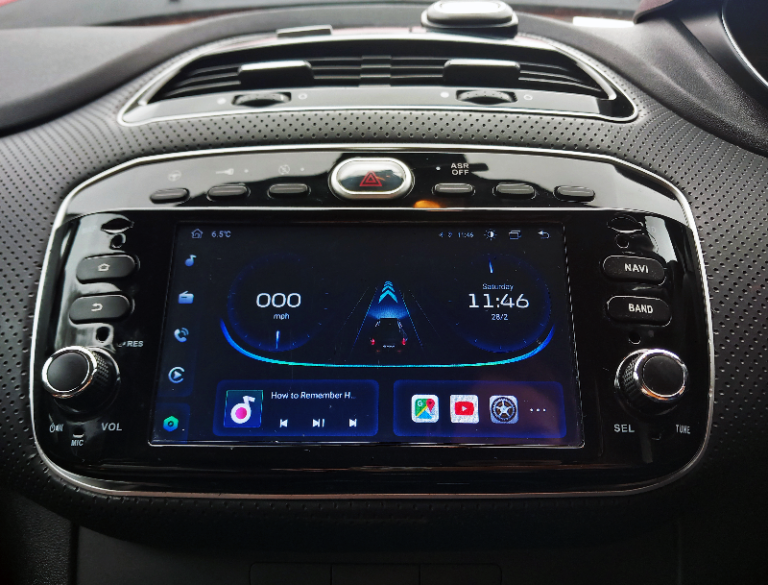 MOT 2027 | ULEZ | BLUETOOTH | ANDROID HEAD UNIT | Full Service History | Fiat Punto Evo