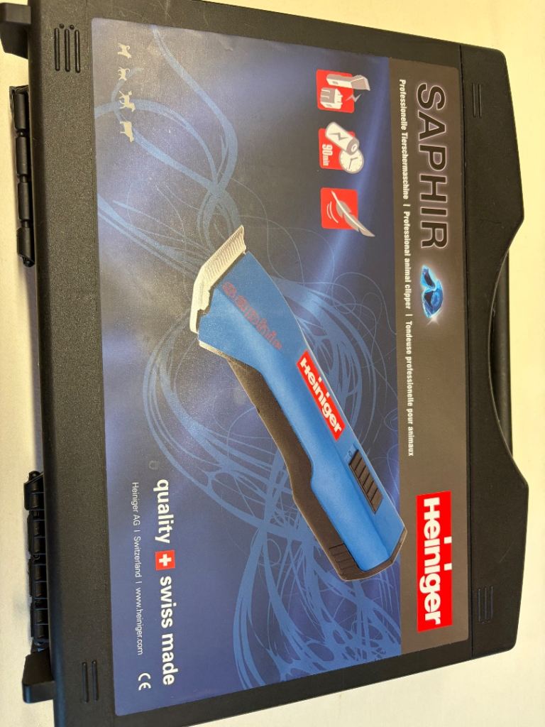 Heiniger Saphir Cordless Clippers & Wahl Comb Guides
