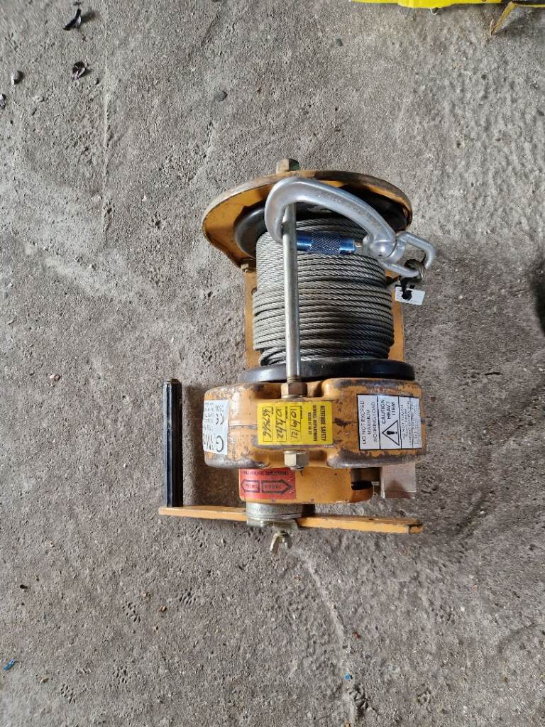 Winch for rescue personnel or materials Globestock