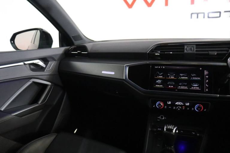 2020 Audi Q3 1.5 TFSI CoD 35 Edition 1 5dr (APPLE CAR PLAY) Petrol Manual