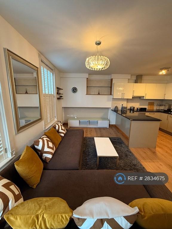 1 bedroom flat in Mildmay Grove North, London, N1 (1 bed) (#2834675)