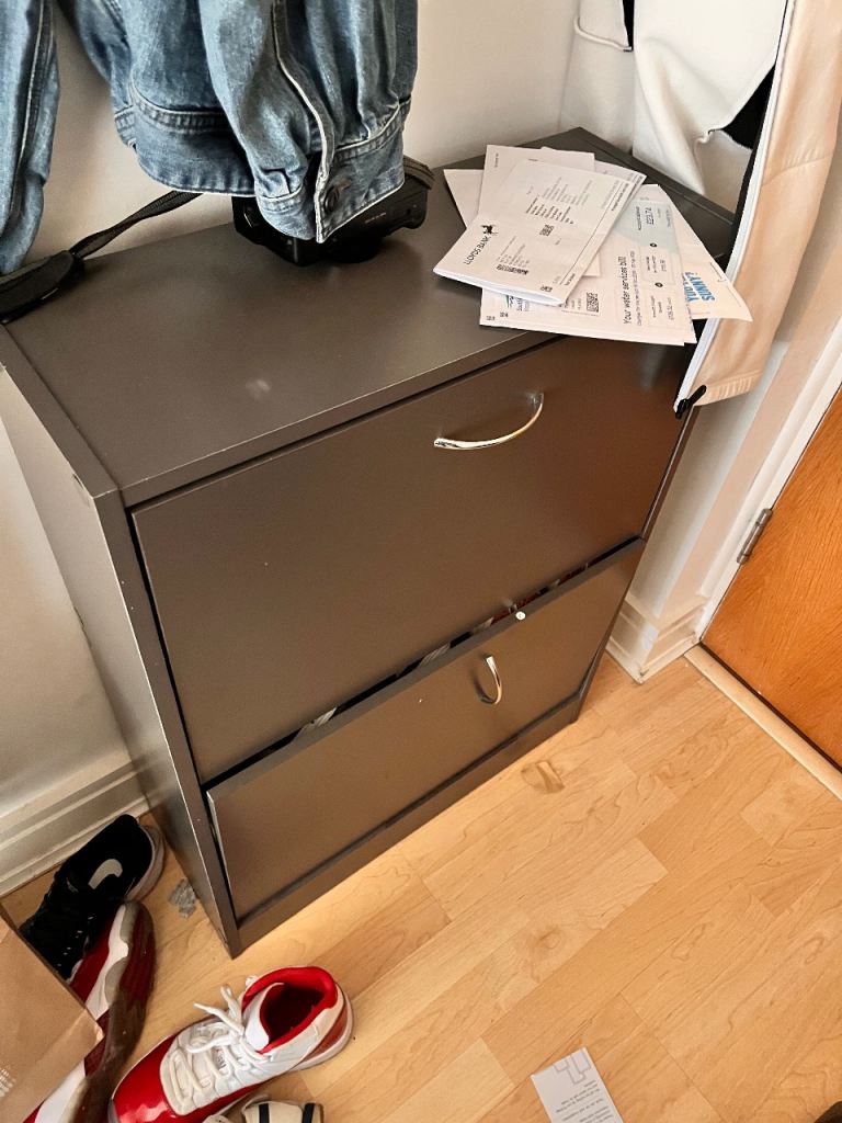 Shoe rack