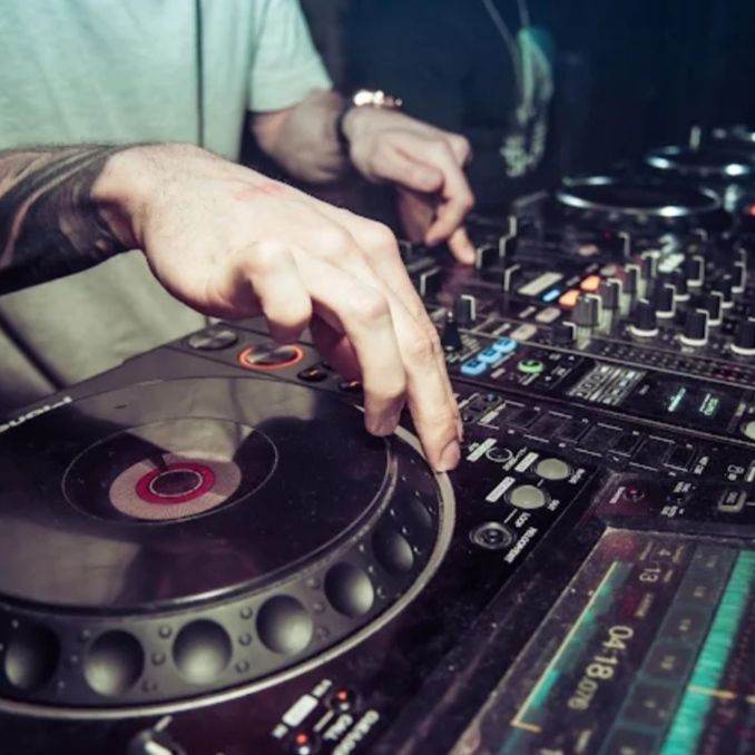 DJ lessons/classes - cheap group rates
