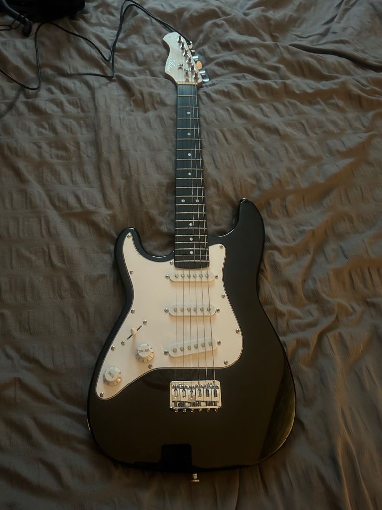 image for Left handed 3/4 electric artist guitar 