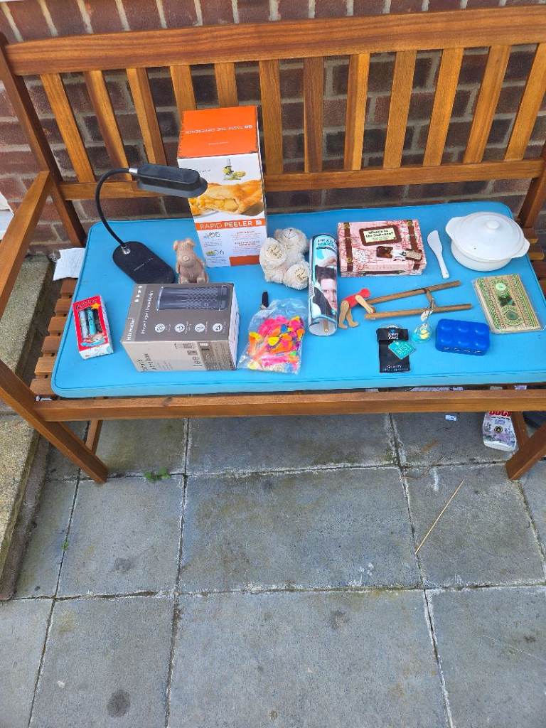 Various car boot items1