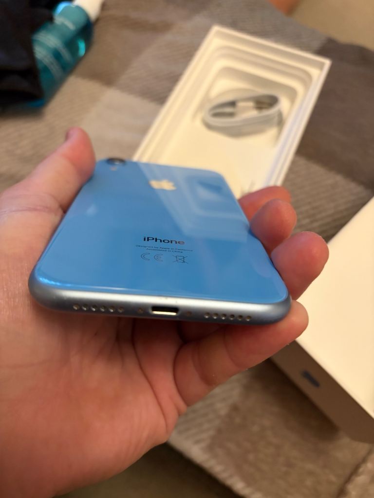 iPhone XR 64gb blue boxed with charger. Excellent condition 