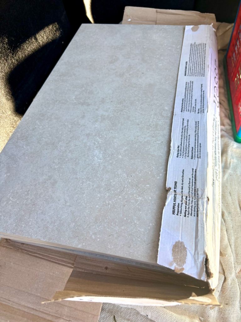 Top quality porcelain tiles - Limestone look