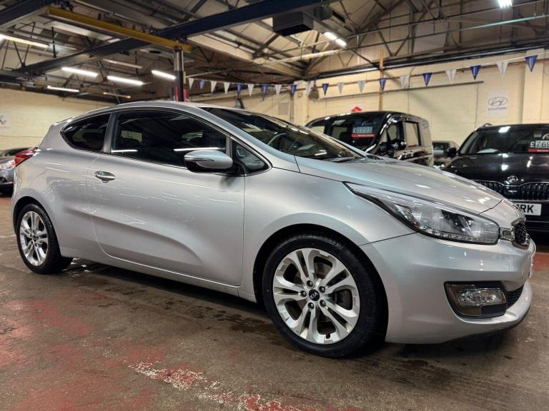 2014 Kia Pro Ceed 1.6 CRDi EcoDynamics SE Euro 5 (s/s) 3dr HATCHBACK Diesel Manual