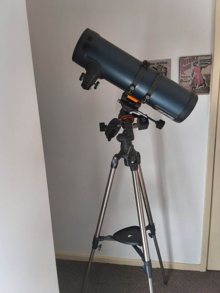 CELESTRON ASTROMASTER 130 EQ
