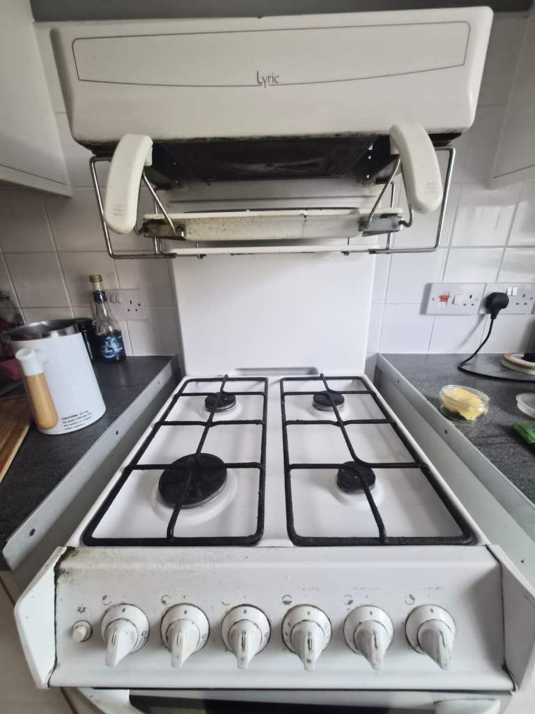 Vintage Lyric Gas Cooker with Grill, Oven and Hob