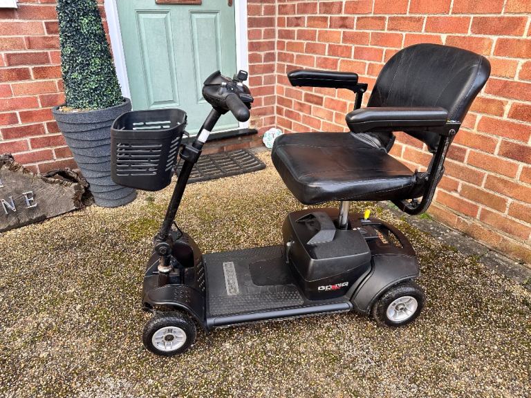 Pride GoGo Elite traveller transportable mobility scooter 4mph, good batteries