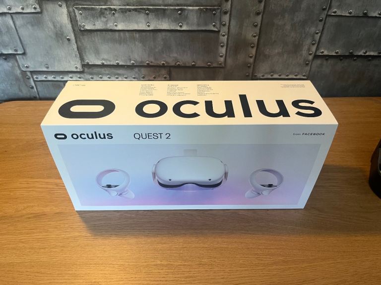 Meta Quest 2 128GB Standalone VR Headset + Touch Controllers 120Hz USB-C