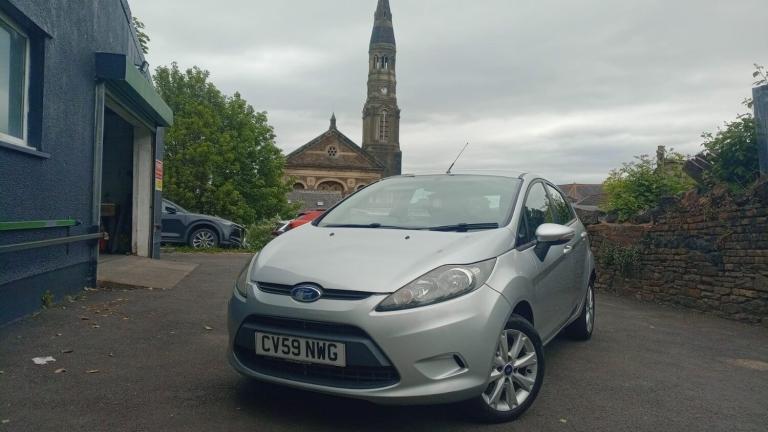 2010 Ford Fiesta 1.25 Edge 5dr * APRIL 27 MOT HATCHBACK Petrol Manual