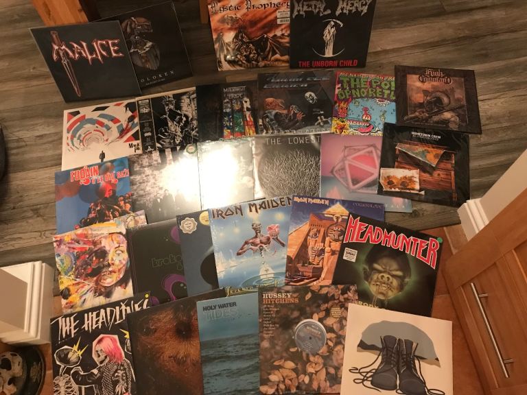 Record collection of 400 albums. Rock,metal,indie,alternative 