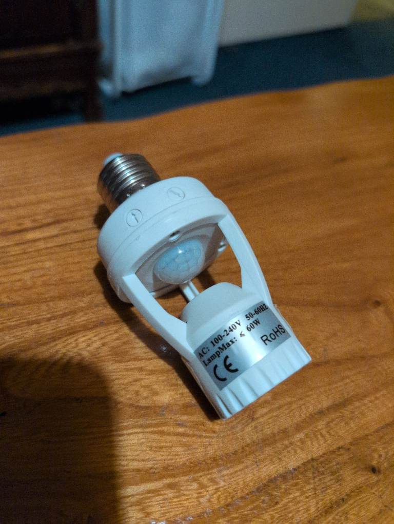 Motion sensing PIR sensor for light bulb