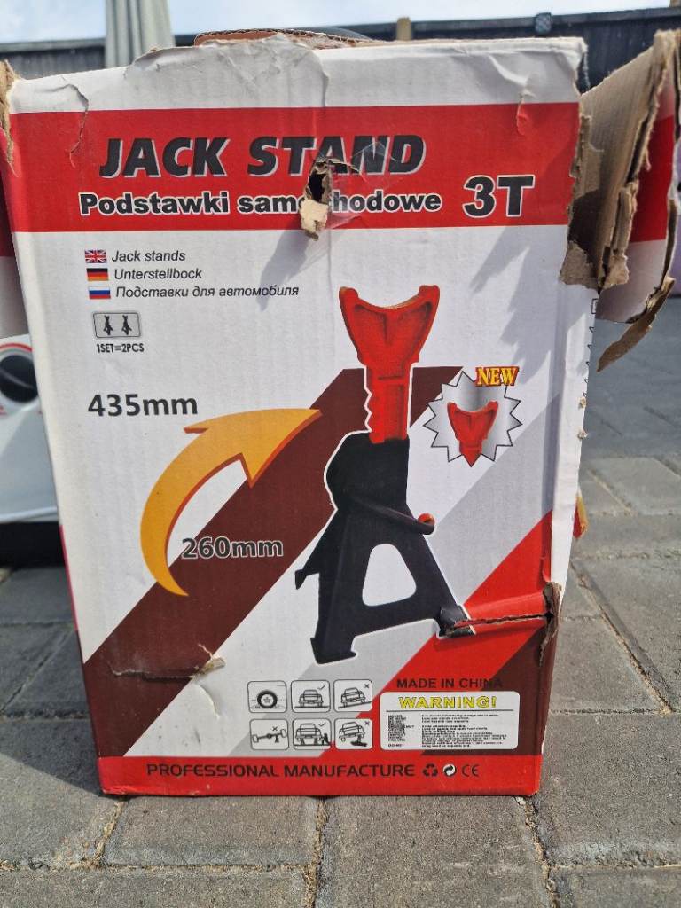 Jack stands