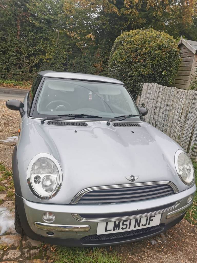MINI AUTOMATIC. 2001'51' Mini One Automatic £2250