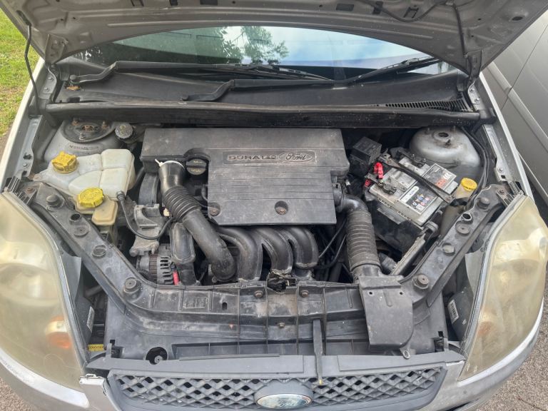 Ford fiesta mk6 