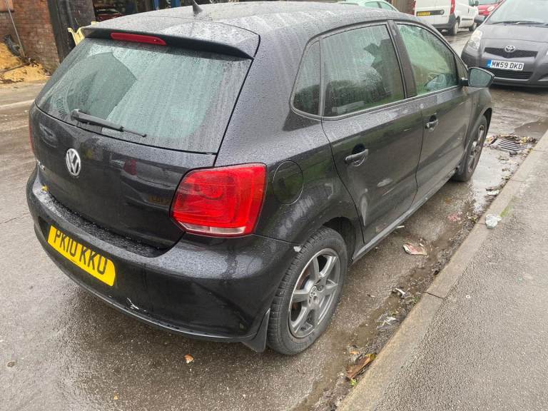 Volkswagon polo breaking 