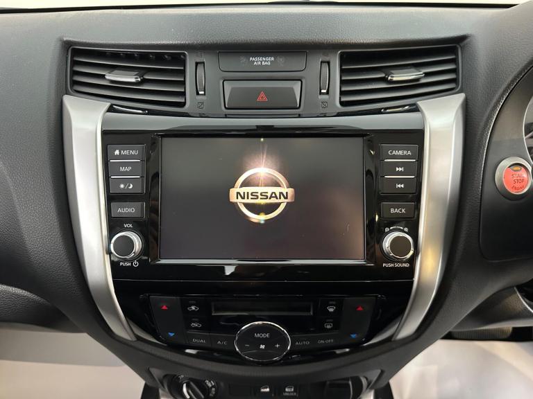 2019 Nissan Navara 2.3 dCi Tekna Auto 4WD Euro 6 4dr PICK UP Diesel Automatic