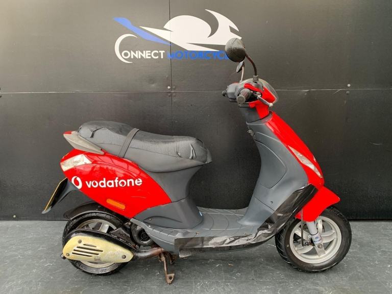 PIAGGIO ZIP 2 STROKE 50cc SCOOTER PROJECT HPI CLEAR