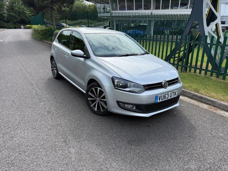 2013 63 VOLKSWAGEN POLO 1.2 MATCH EDITION HATCHBACK 5DR PETROL MANUAL EURO 5 (70