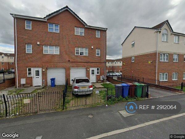 2 bedroom flat in Blueberry Avenue, Manchester, M40 (2 bed) (#2912064)