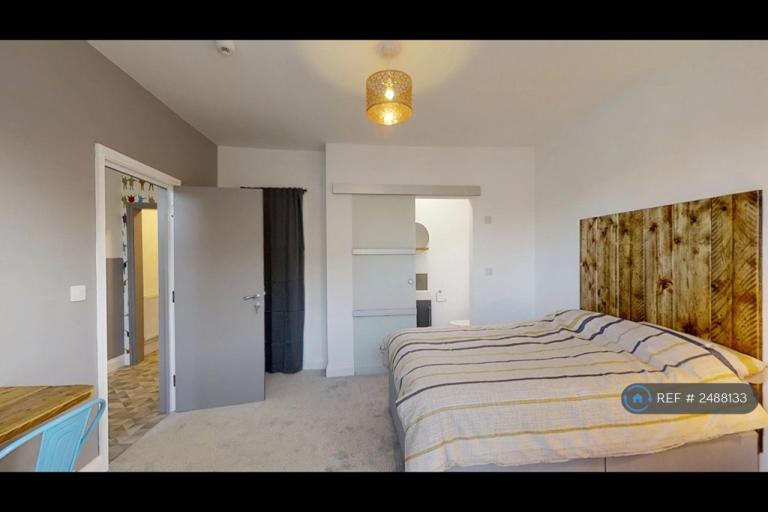 1 bedroom in Shellons Street, Folkestone, CT20 (#2488133)