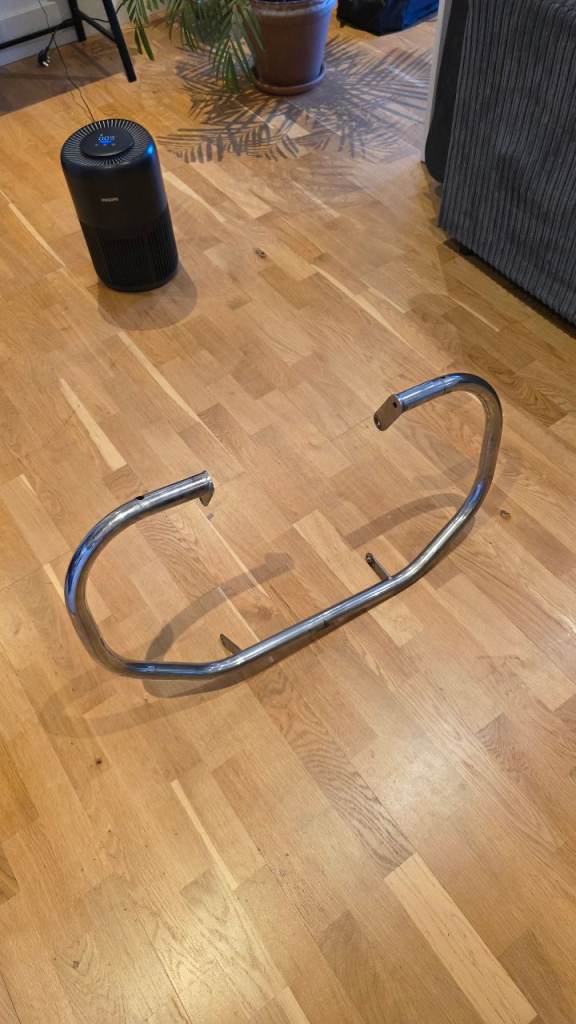 Honda Shadow VT750C Aero Engine Guard / Crash Bar