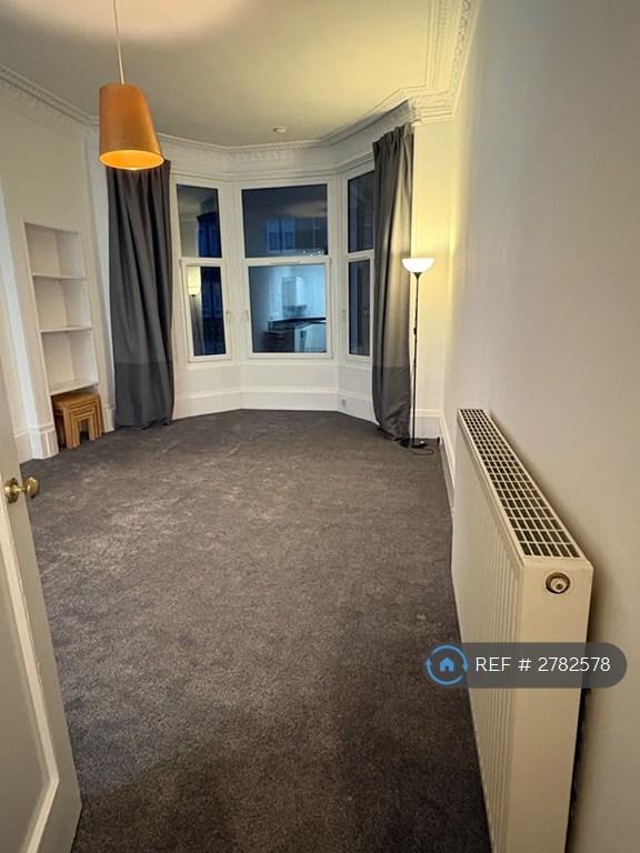 2 bedroom flat in Dennistoun, Glasgow, G31 (2 bed) (#2782578)