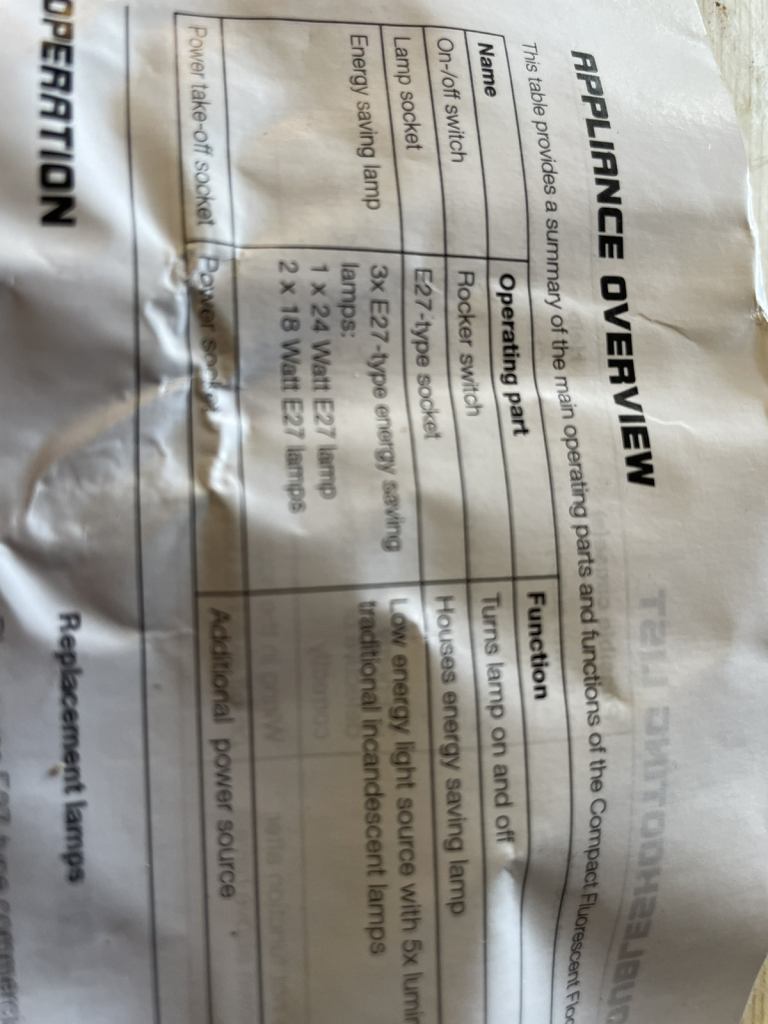 Brand New unused 110v work light with built in extension sockets £10