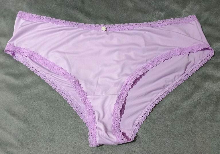Lilac silky knickers 