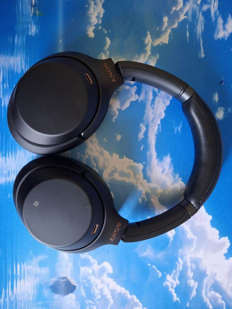 Sony WH-1000XM3 Noise Cancelling Wireless Headphones with Mic