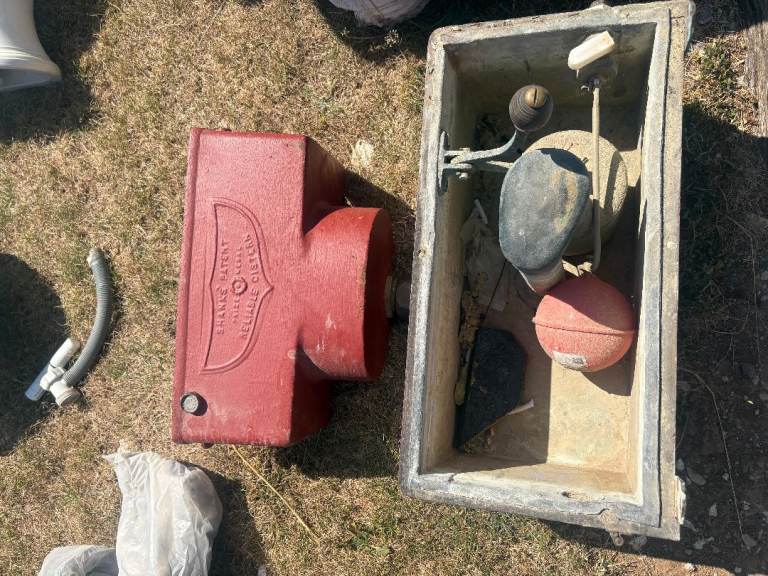 Antique Shanks 1930s Cistern