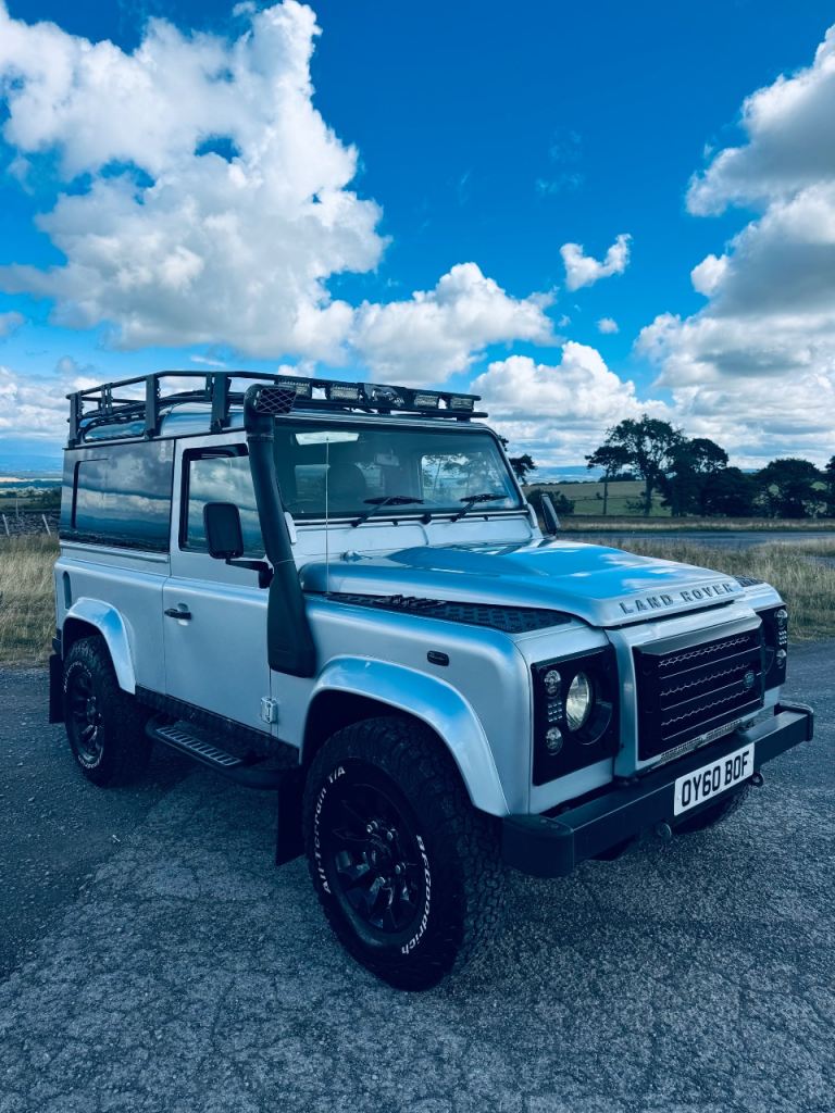 Land Rover, DEFENDER, Window Van, 2010, Manual, 2401 (cc)