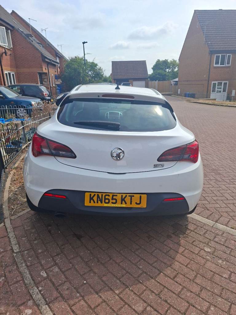 Vauxhall, GTC, Hatchback, 2015, Manual, 1364 (cc), 3 doors